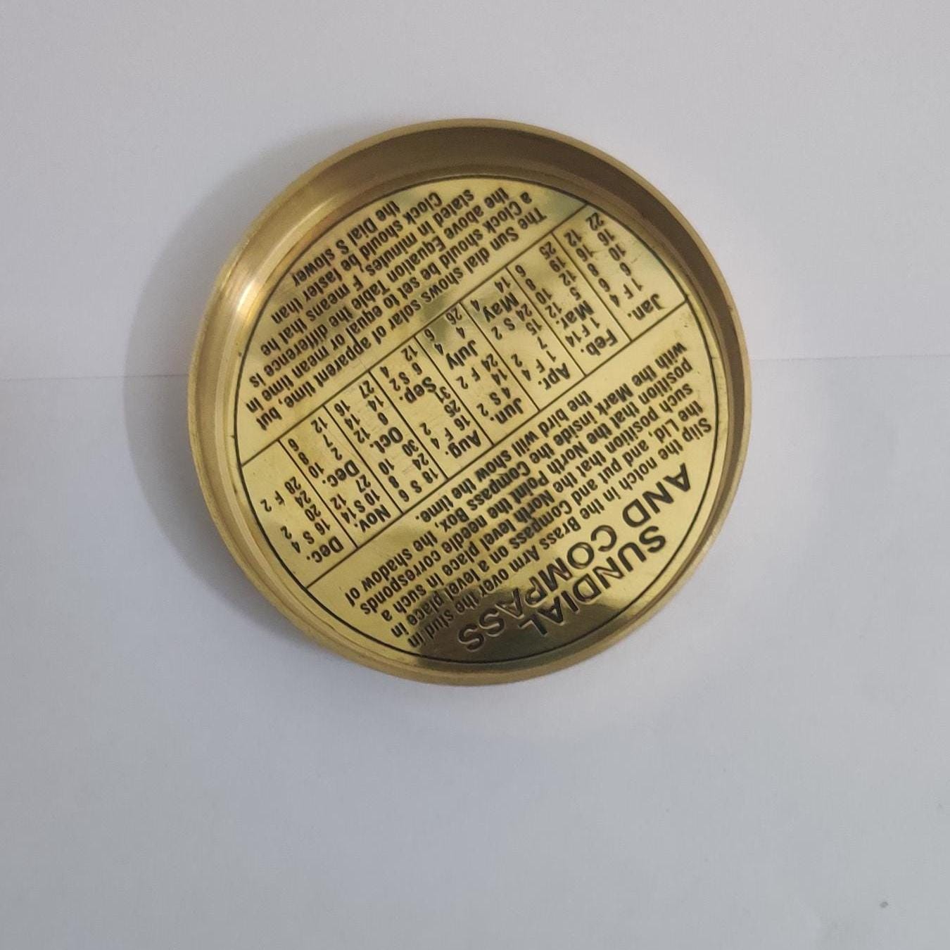 Hour Glass - 1 Minute Sand Timer with Brass Compass